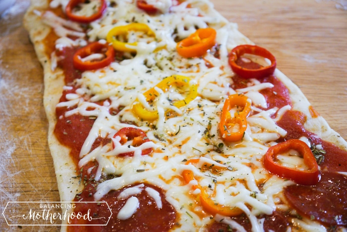 grilledpizza_peppers