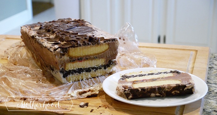 ice cream cake | easy recipe using pound cake and prepared ice cream, plus your choice of candy treats!
