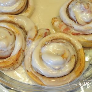 maple bacon cinnamon rolls in less than 30 minutes