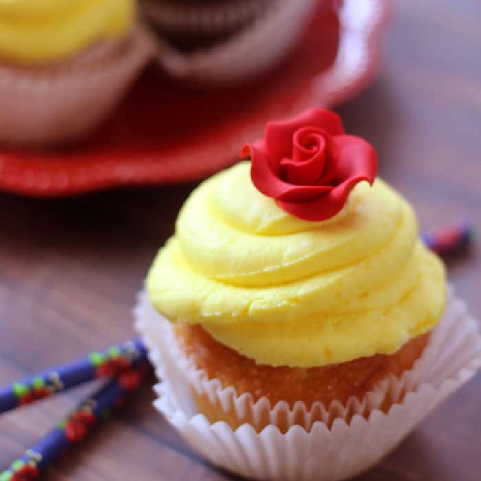 Beauty and the Beast Belle cupcakes