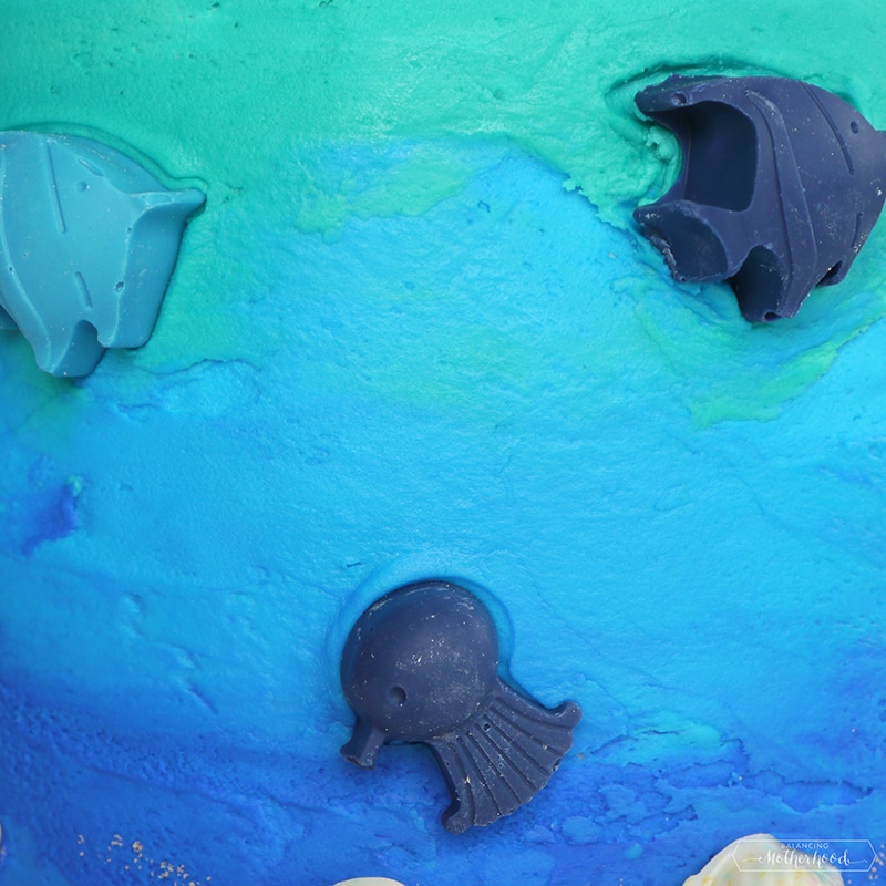 undersea cake with chocolate candies
