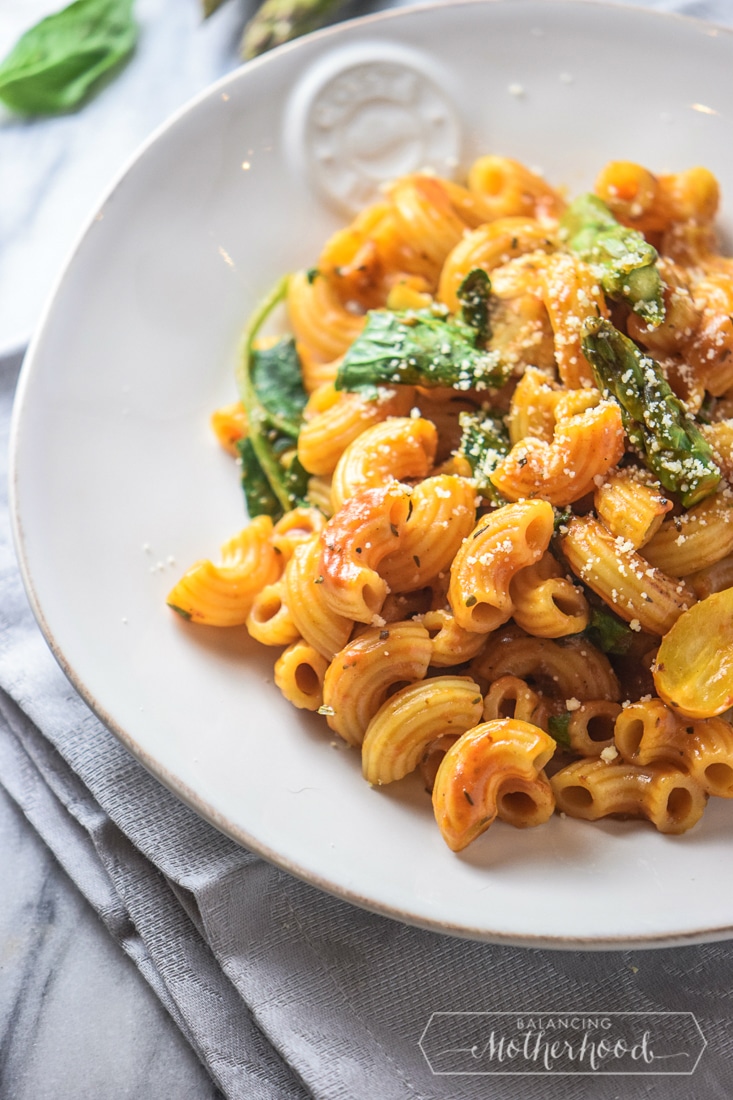Enjoy this sumptuous roasted tomato pasta recipe!