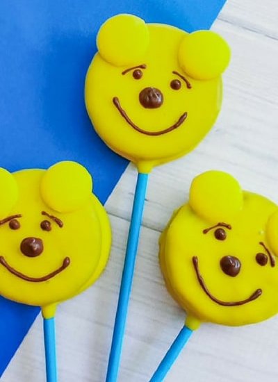 Winnie the Pooh cake pops