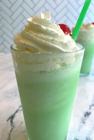 green shake with whipped cream