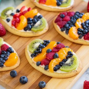 oval sugar cookie with fruit