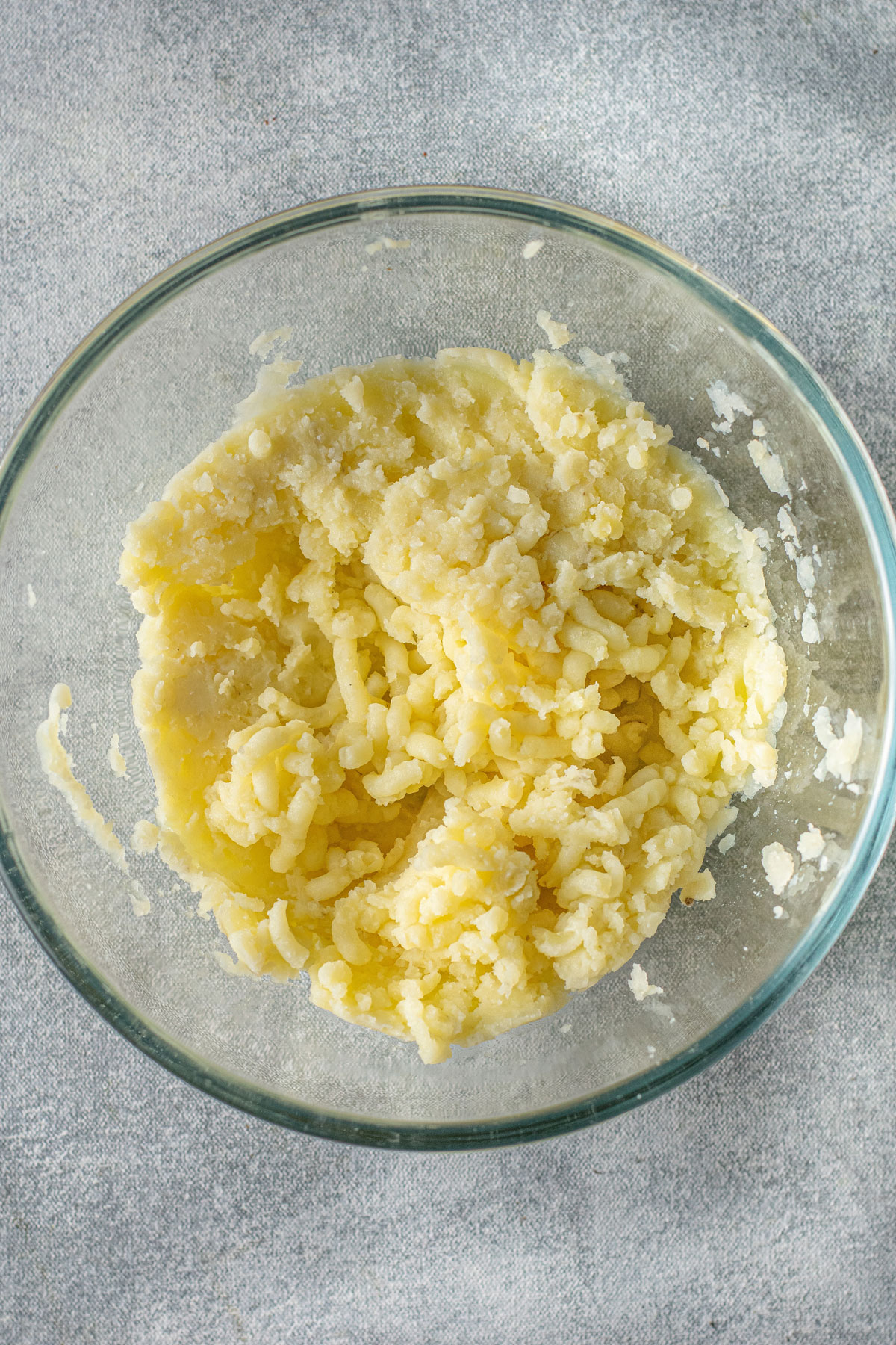 One process of preparing Instant Pot Garlic Mashed Potatoes.
