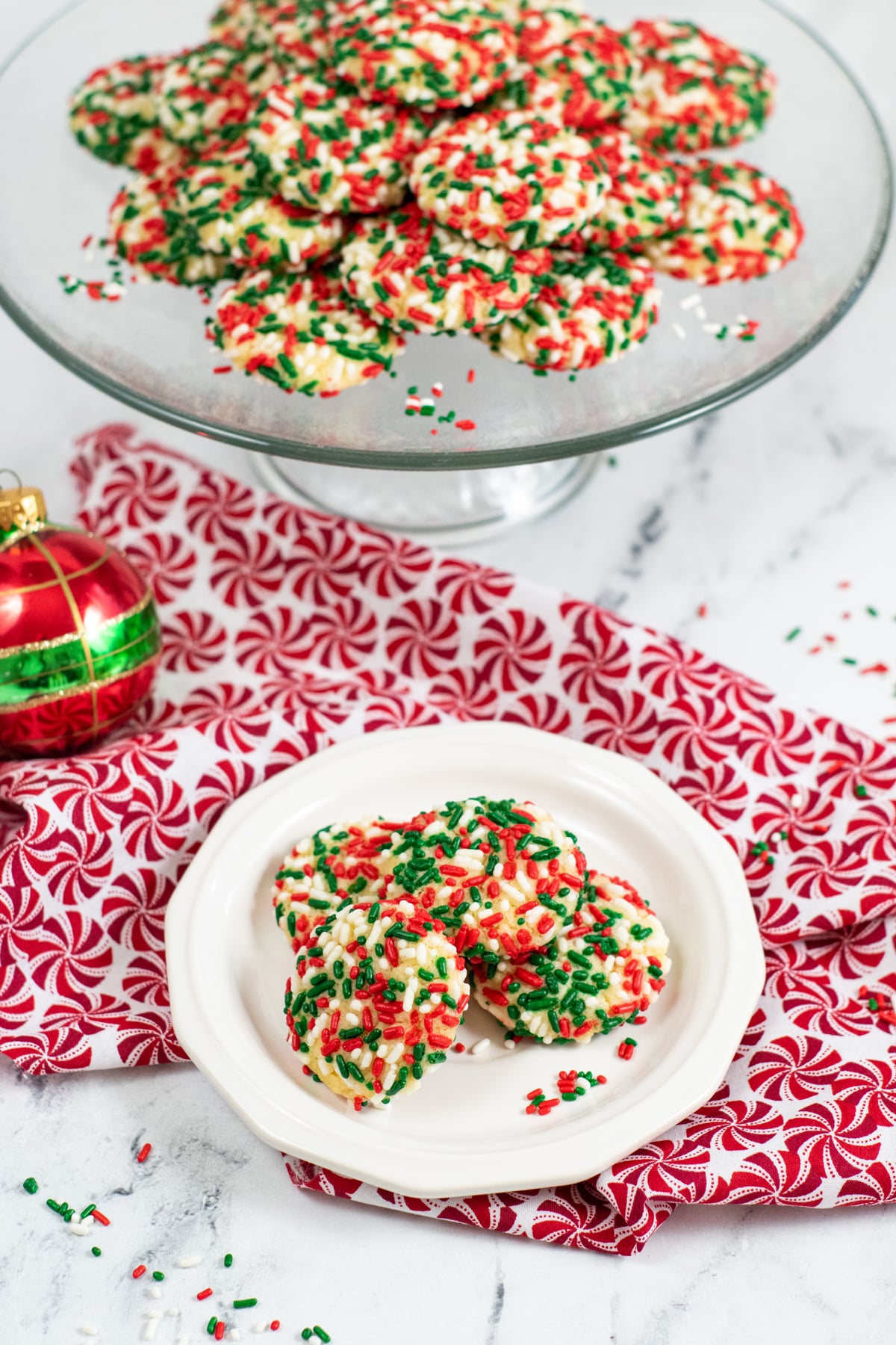 Delicious Christmas Sprinkle Cookies for the whole family