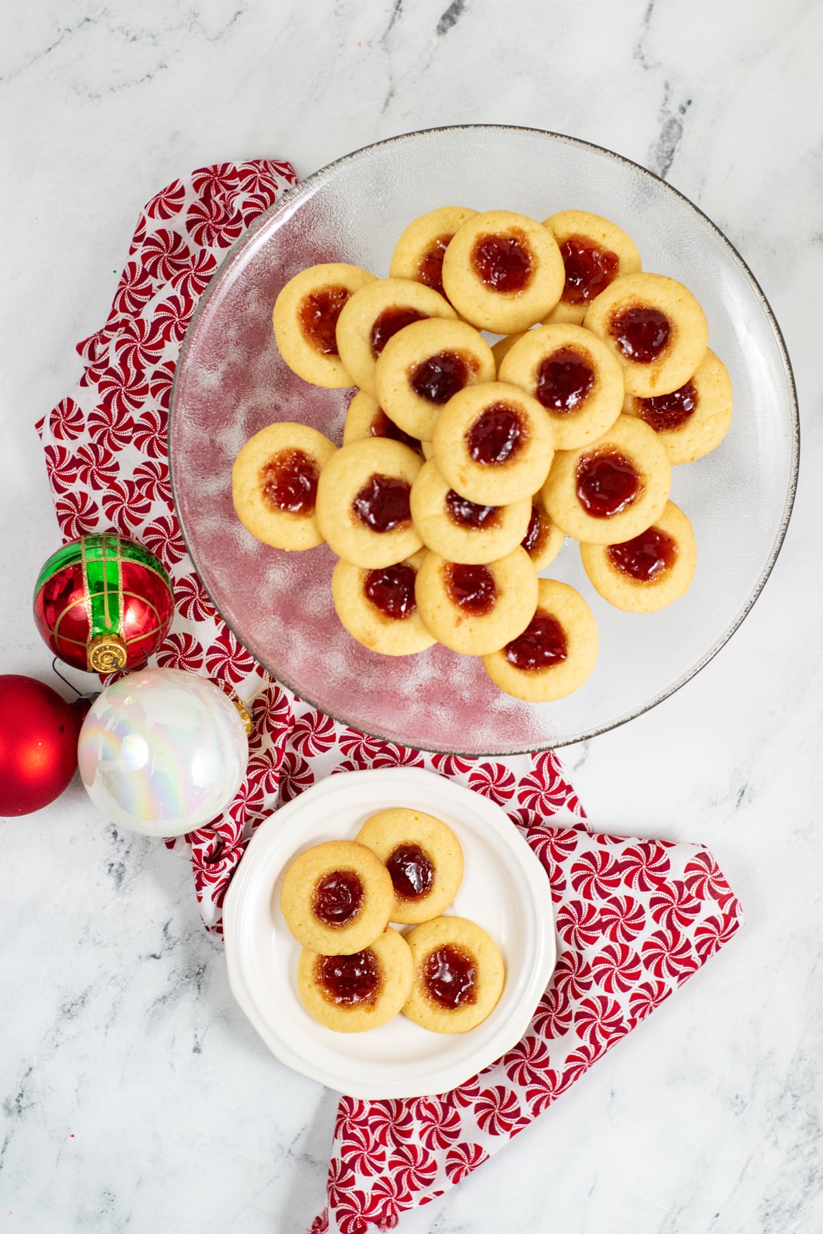 Small and large servings of Strawberry Thumbprint Cookie Recipe