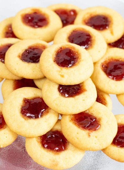 red thumbprint cookies
