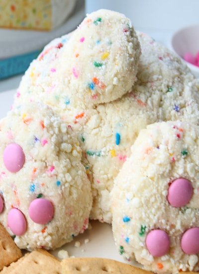 bunny butt cookie dip on a plate with crackers on the side