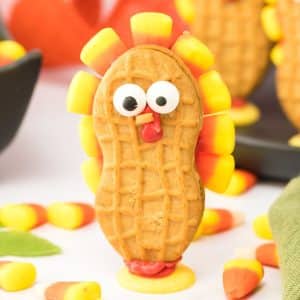 Nutter Butter turkeys meet Thanksgiving with peanut butter cookies.